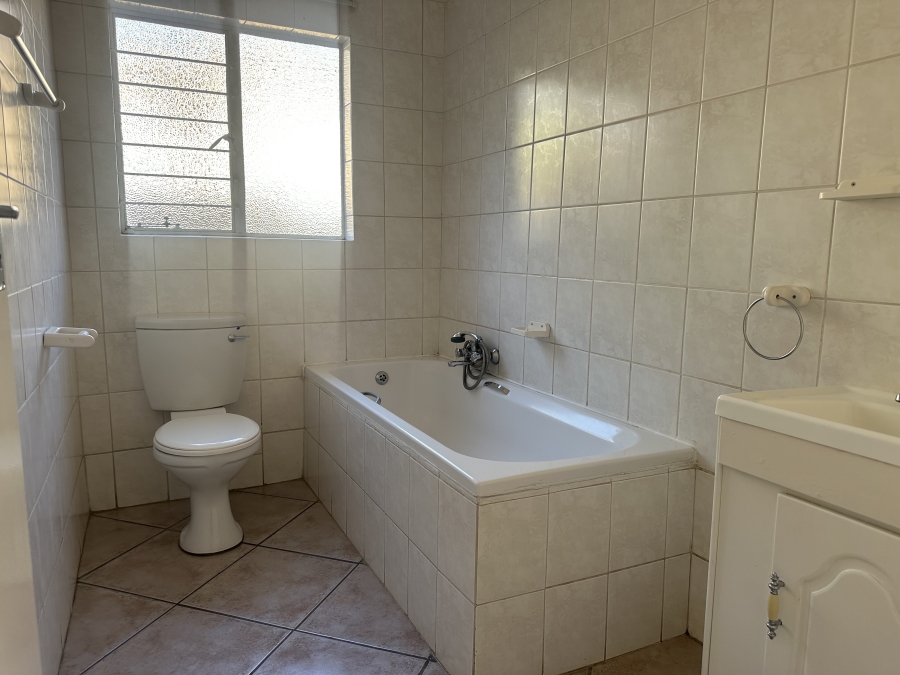 To Let 3 Bedroom Property for Rent in Cashan North West